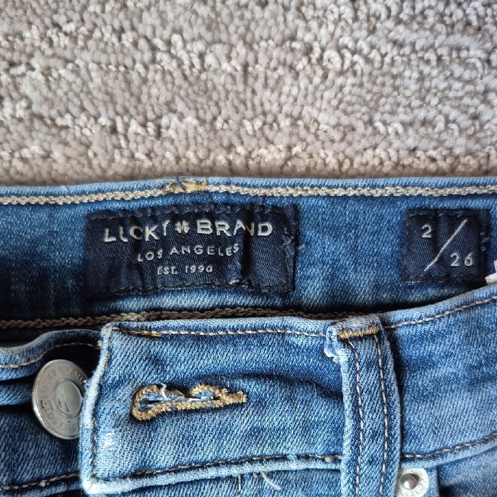 Lucky Brand Classic High-Rise Women's Blue Jeans SZ 26 - Picture 2 of 10